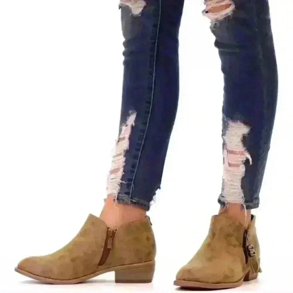 Western Ankle Booties - Picture 2 of 8